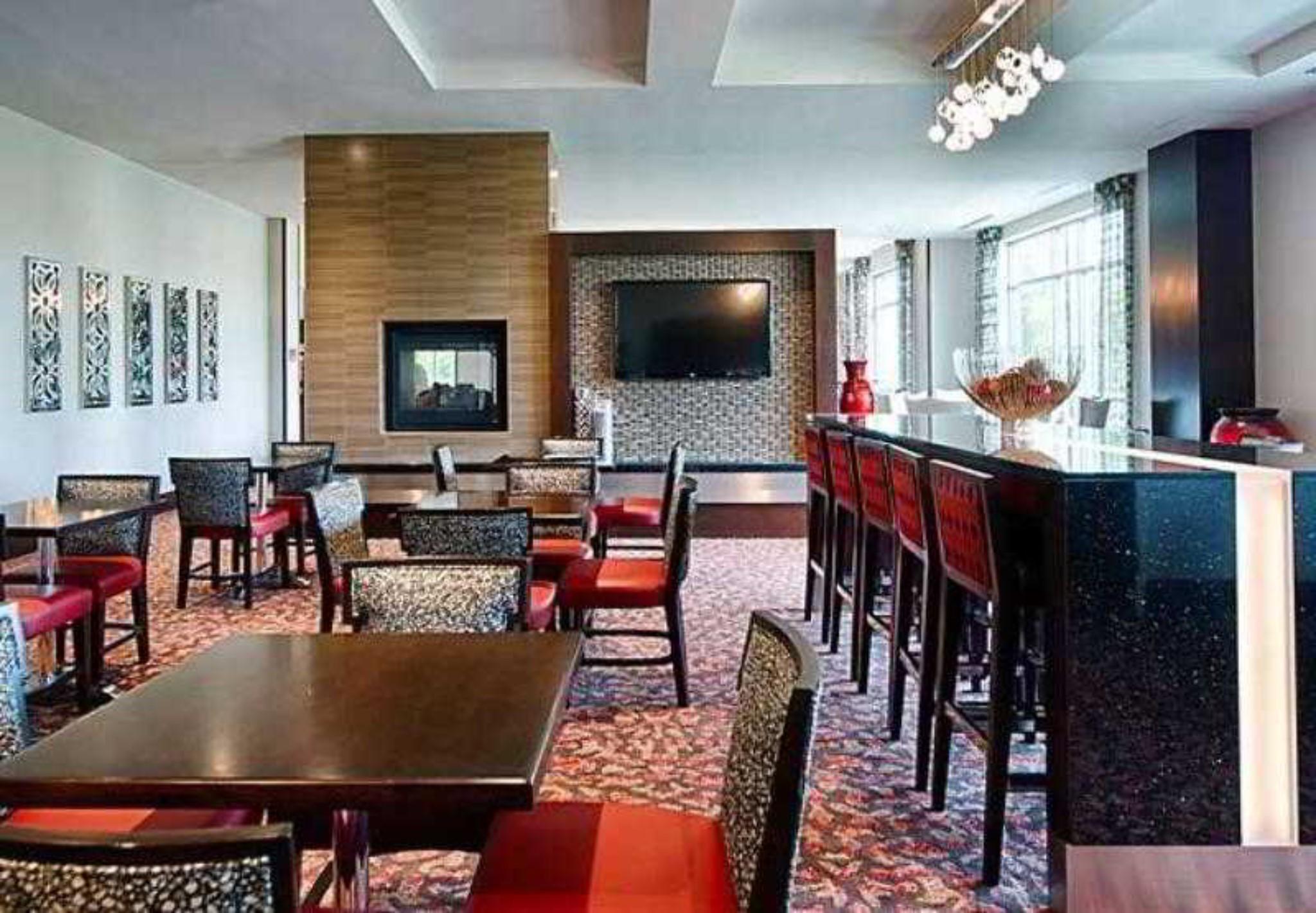 Residence Inn By Marriott Boston Logan Airport/צ'לסי מסעדה תמונה